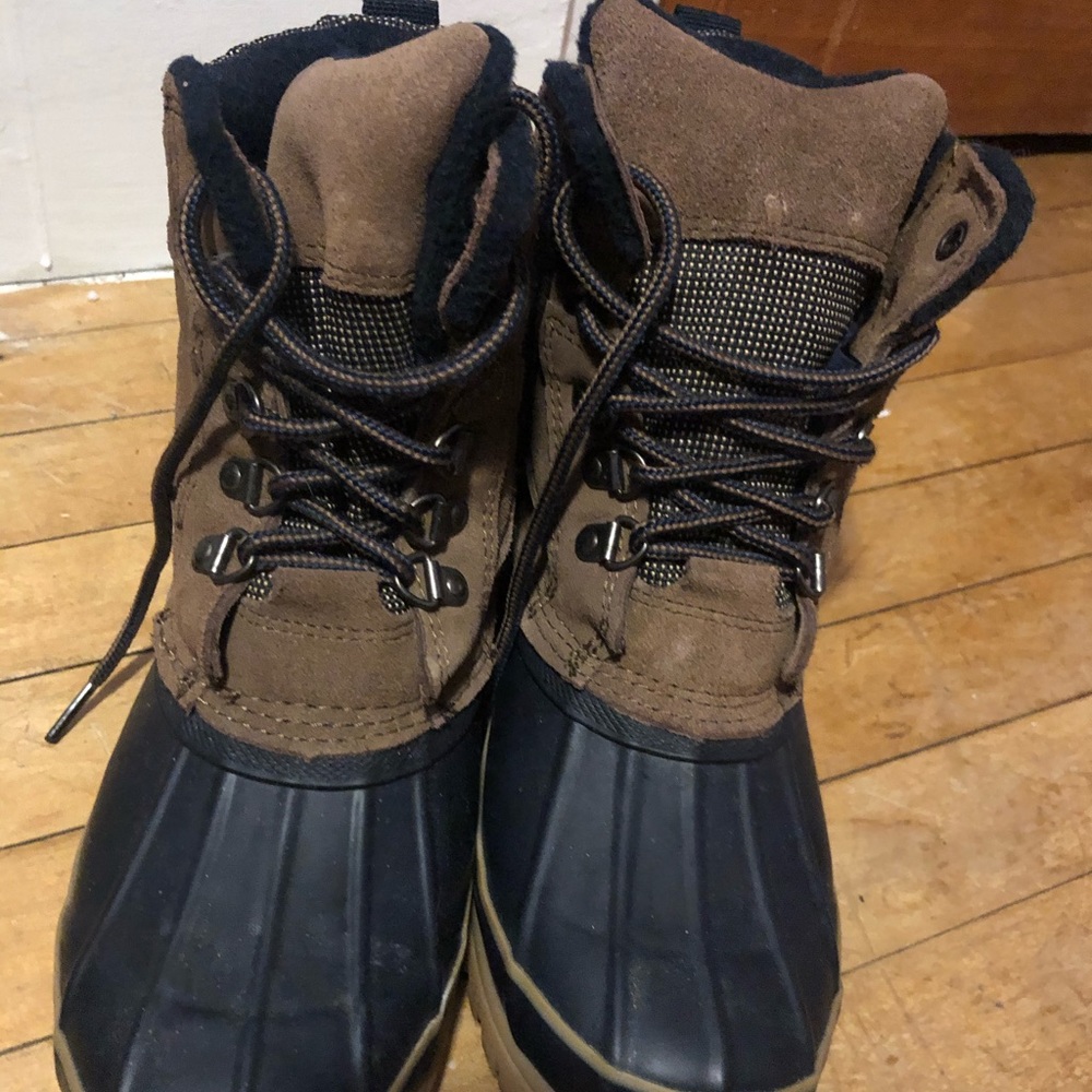 Duck boots